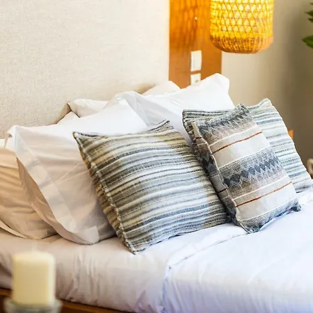 Hotel Nostos Boutique 4*