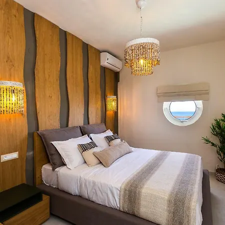 Nostos Boutique Hotel 4*